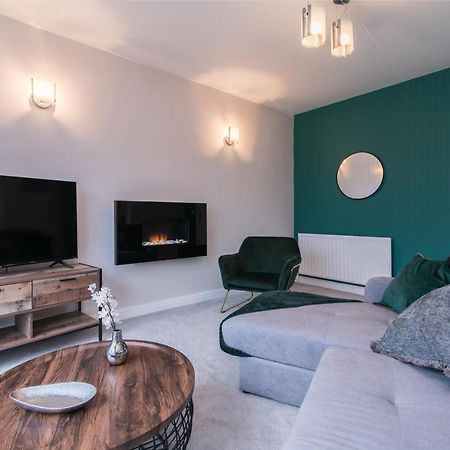 Immaculate 3 Bed House - Stunning Balcony Views Διαμέρισμα Μάτλοκ Εξωτερικό φωτογραφία