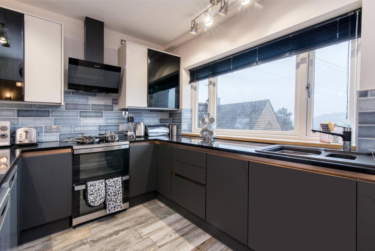 Immaculate 3 Bed House - Stunning Balcony Views Διαμέρισμα Μάτλοκ Εξωτερικό φωτογραφία