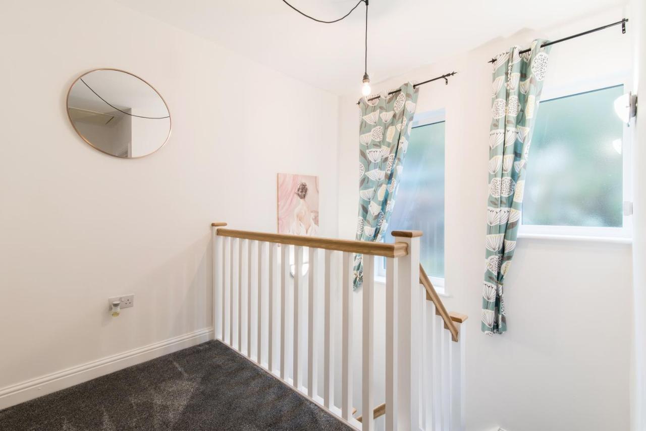 Immaculate 3 Bed House - Stunning Balcony Views Διαμέρισμα Μάτλοκ Εξωτερικό φωτογραφία